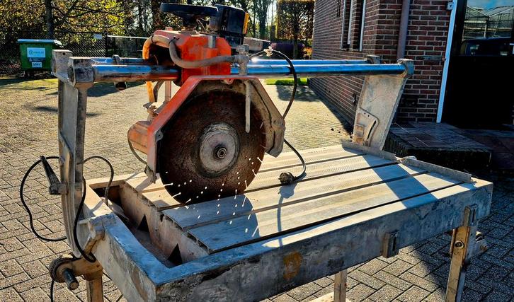 Tegelzaagmachine - Gebruikt, Doe-het-zelf en Verbouw, Gereedschap | Zaagmachines, Gebruikt, Overige typen, Minder dan 600 watt