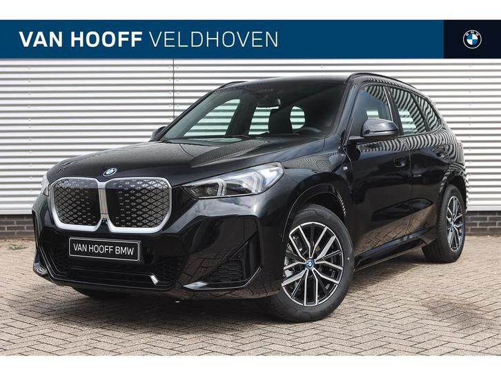 BMW iX1 eDrive20 High Executive M Sport / Trekhaak / Sportst, Auto's, BMW, Bedrijf, Te koop, iX1, Adaptive Cruise Control, Alarm
