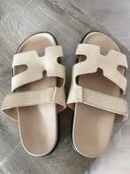 Beige sandalen dames nieuw maat 41 nieuw!!!, Kleding | Dames, Schoenen, Ophalen of Verzenden, Zo goed als nieuw, Beige, Sandalen of Muiltjes