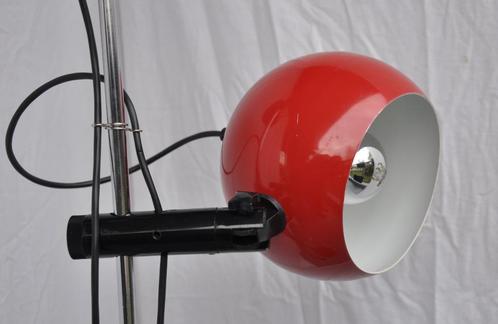 Vintage vloerlamp | staande vloerlamp | bollamp | mooi rood, Huis en Inrichting, Lampen | Vloerlampen, Zo goed als nieuw, 150 tot 200 cm