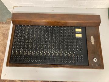 Allen & Heath popmixer beschikbaar voor biedingen