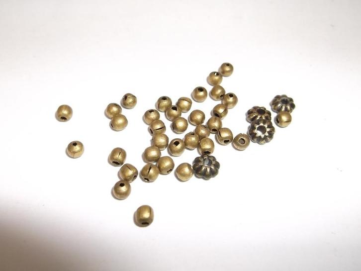 Goudkleurig Kralen en Tussenkralen voor Upcycling!, Hobby en Vrije tijd, Kralen en Sieraden maken, Gebruikt, Kraal, Ophalen of Verzenden