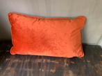 Rechthoekig sierkussen roestbruin/oranje, Huis en Inrichting, Woonaccessoires | Kussens, Ophalen of Verzenden, Zo goed als nieuw