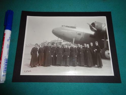 1935 foto Schiphol heilige personen Papegaai vliegtuig, Verzamelen, Luchtvaart en Vliegtuigspotten, Gebruikt, Overige typen, Verzenden