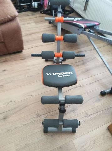 Wondercore buikspierbank beschikbaar voor biedingen
