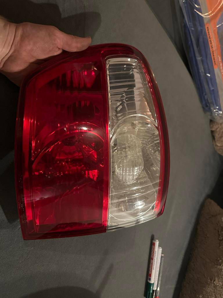 Achterlicht Toyota Avensis Verso, Ophalen, Gebruikt, Toyota