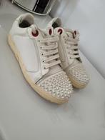 Witte Sneakers met Spikes - Maat Onbekend, Wit, Royaums, Ophalen of Verzenden, Sneakers of Gympen