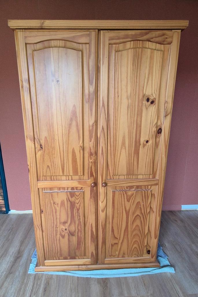 Houten kledingkast met deuren en planken, Huis en Inrichting, Kasten | Kledingkasten, Gebruikt, 150 tot 200 cm, 50 tot 75 cm, Met deur(en)