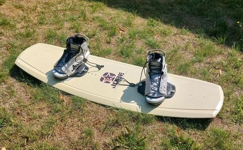 Jobe Wakeboard met Bindingen, Watersport en Boten, Wakeboarden, Gebruikt, Board en Schoenen, Ophalen