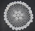 Oud rond kleedje gehaakt, Antiek en Kunst, Verzenden