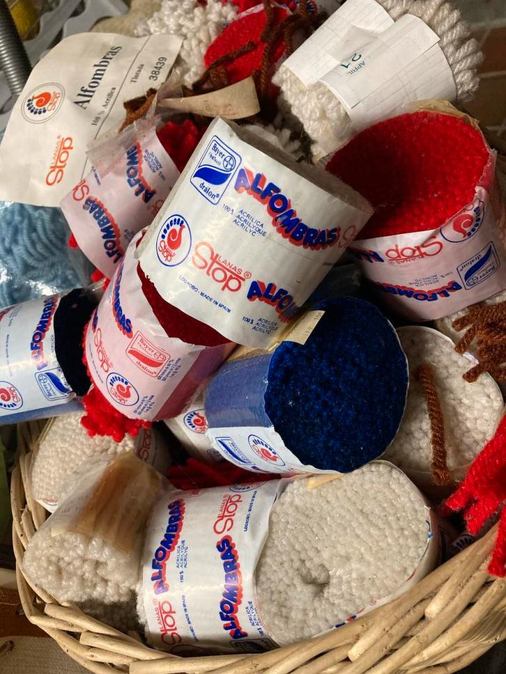 Partij Alfombras smyrna Wol - Diverse Kleuren, Hobby en Vrije tijd, Breien en Haken, Zo goed als nieuw, Breien of Haken, Wol of Garen