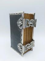 Antieke Bijbel met zilveren sloten, Groningen, Kremer, 1808, Ophalen of Verzenden, Bijbel