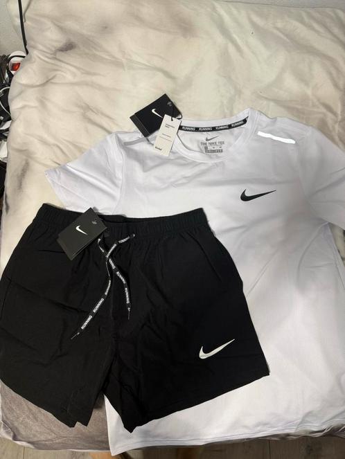 Nike miler set, Kleding | Heren, Heren-kledingpakketten, Nieuw, Maat 48/50 (M), Ophalen of Verzenden