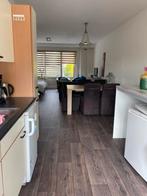 Te huur gemeubuleerde etage ., Ophalen of Verzenden, Zo goed als nieuw, 75 m² of meer