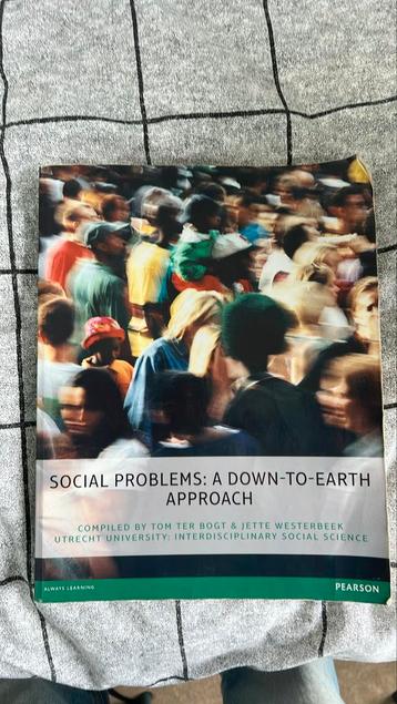 Social problems: a down-to-earth approach beschikbaar voor biedingen