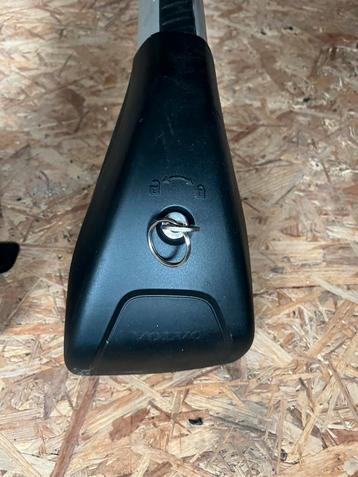 Volvo Dakdragers v60 2011-20.. (zonder dakrails) beschikbaar voor biedingen