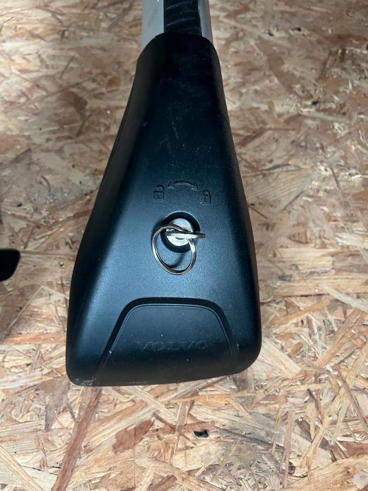 Volvo Dakdragers v60 2011-20.. (zonder dakrails), Auto diversen, Dakdragers, Gebruikt, Ophalen