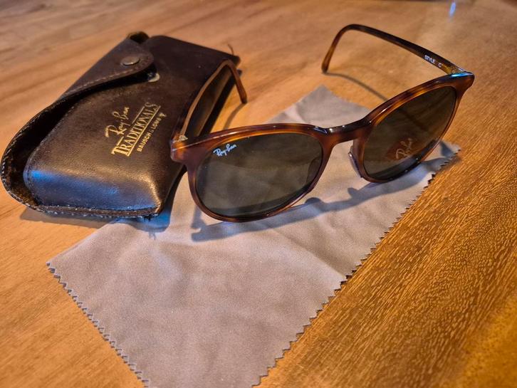 Klassieke Ray-Ban Zonnebril Bausch en Lomb, Sieraden, Tassen en Uiterlijk, Zonnebrillen en Brillen | Dames, Zo goed als nieuw