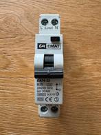 EMAT aardlekautomaat 25A B-kar 30mA, Hobby en Vrije tijd, Elektronica-componenten, Ophalen of Verzenden, Zo goed als nieuw