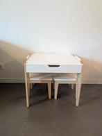 Kinder tafel met twee stoelen, Kinderen en Baby's, Kinderkamer | Tafels en Stoelen, Ophalen of Verzenden, Gebruikt