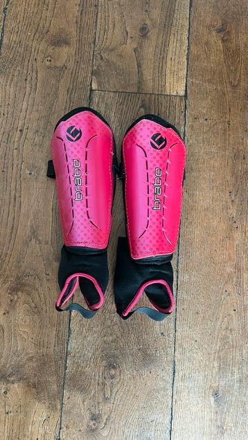 Scheenbeschermers hockey maat S beschikbaar voor biedingen
