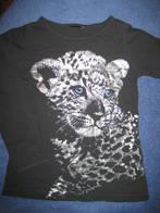 Zwart shirt met luipard, 98/104, Jongen of Meisje, Ophalen of Verzenden, Zo goed als nieuw, Shirt of Longsleeve
