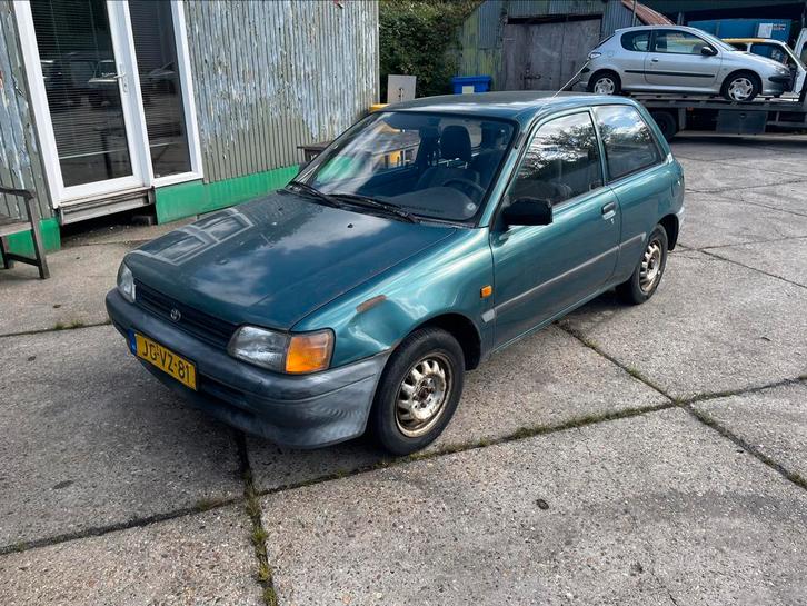 Te Toyota Starlet P8 in onderdelen, Auto-onderdelen, Overige Auto-onderdelen, Toyota, Gebruikt, Ophalen of Verzenden
