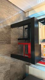 Kinder tafel met twee stoelen, Ophalen, Zo goed als nieuw