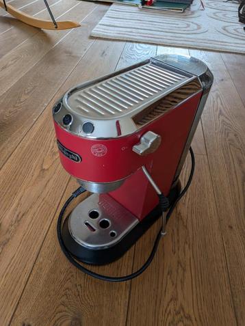 DeLonghi Dedica EC685 + accessoires klaar voor heerlijke esp