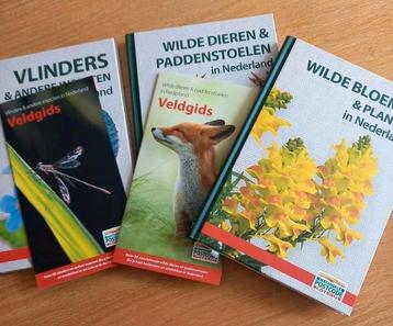 3x Postcodeloterij natuur boekjes + 2x veldgids beschikbaar voor biedingen