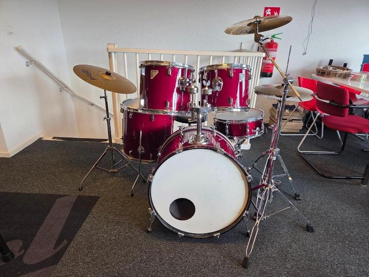 Remo Acousticon R red gloss IN PRIJS VERLAAGD, Muziek en Instrumenten, Drumstellen en Slagwerk, Gebruikt, Overige merken, Ophalen