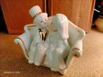 Beeldje man en vrouw op bankje, Verzamelen, Beelden en Beeldjes, Ophalen, Zo goed als nieuw, Dier