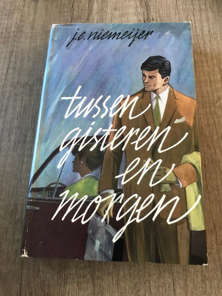 J.E Niemeijer - Tussen gisteren en morgen, Ophalen of Verzenden, Gelezen, J.E Niemeijer