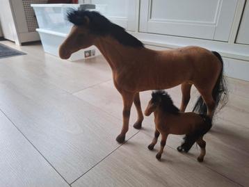 Superleuke paardenmanege met veel accessoires zgan beschikbaar voor biedingen