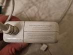 60 watt Magsafe power adapter, Computers en Software, Laptop-opladers, Ophalen of Verzenden, Zo goed als nieuw