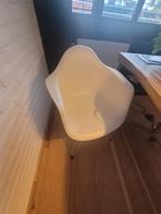 Vitra Eames Plastic Chair - Kunststof Stoel, Huis en Inrichting, Stoelen, Gebruikt, Wit, Ophalen of Verzenden, Metaal