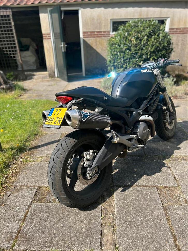 Ducati monster 696 met termignoni uitlaten, Motoren, Motoren | Ducati, Particulier, Naked bike, meer dan 35 kW, 2 cilinders, Ophalen