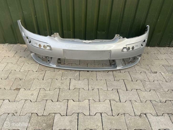 Voorbumper volkswagen golf 5 plus  5m0807221 Origineel, Auto-onderdelen, Carrosserie en Plaatwerk, Bumper, Voor, Gebruikt, Ophalen of Verzenden