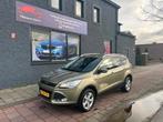 Ford Kuga 1.6 Titanium 4WD, Euro 5, Stof, Gebruikt, Zwart