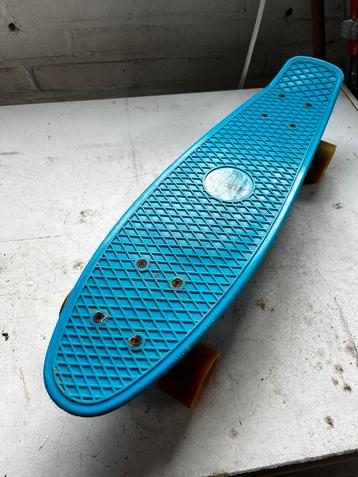 Skateboard 57cm beschikbaar voor biedingen