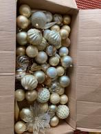 Ca. 50 kerstballen kleur parel en zachtgoud diverse modellen, Ophalen, Zo goed als nieuw
