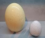 Groot geel en klein wit ei, paasei van porselein, Ophalen of Verzenden, Zo goed als nieuw