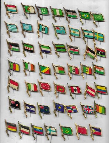 LANDEN VLAGGEN SPELDEN ZEER OUD GAAN OOK PER STUK beschikbaar voor biedingen