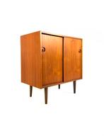 Vintage Deense teakhouten schuifdeurkast ‘60, Teakhout, Ophalen of Verzenden, Zo goed als nieuw, Minder dan 150 cm