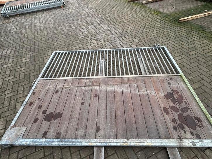 14 uitschuifbare tussenwanden | 2820 x 2190 mm., Dieren en Toebehoren, Stalling en Weidegang, Opfok, Stalling, Weidegang, Toebehoren