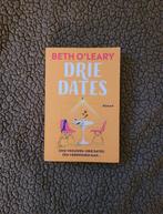 Beth O'Leary - Drie dates, Ophalen of Verzenden, Zo goed als nieuw, Beth O'Leary, Nederland
