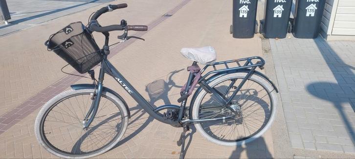 Altec moederfiets – met mand, slot en stuurvergrendeling, Fietsen en Brommers, Fietsen | Dames | Damesfietsen, Gebruikt, Overige merken