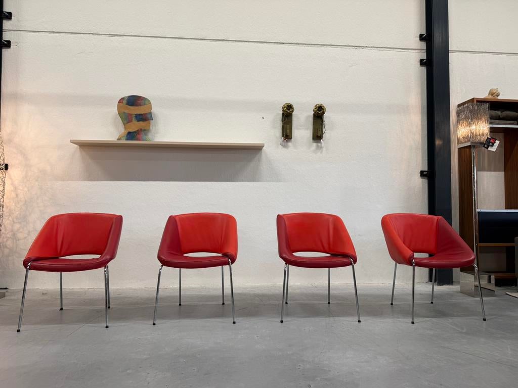 4 Leolux Mobius Eetkamerstoel Rood Senso leer Design stoel, Leer, Ophalen of Verzenden, Zo goed als nieuw, Vier