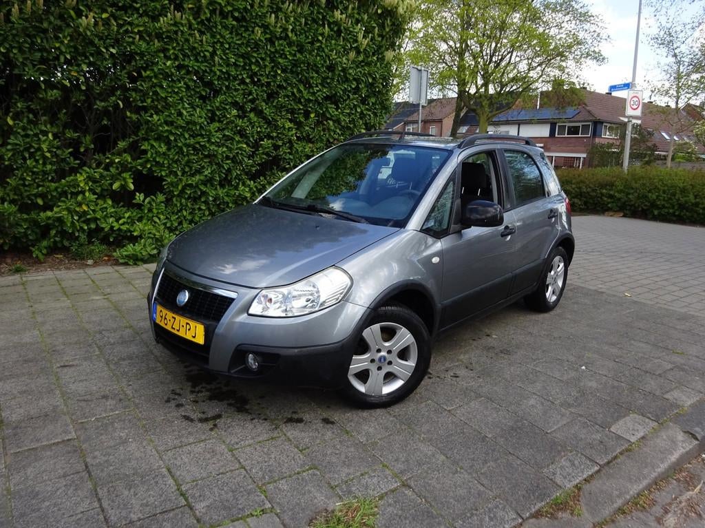 Fiat Sedici 1.6-16V DynamicMET APK AIRCO WERKT GOED, Auto's, Fiat, Voorwielaandrijving, 15 km/l, Gebruikt, 4 cilinders