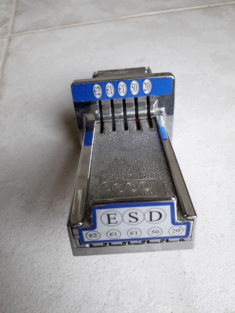 Esd Standard v-5 muntinworp, Ophalen